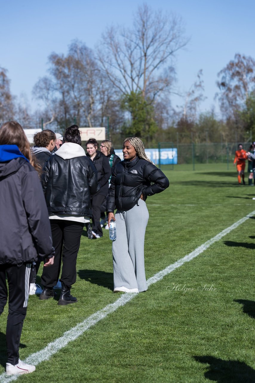 Bild 77 - wBJ Hamburger SV - WfL Wolfsburg : Ergebnis: 2:1